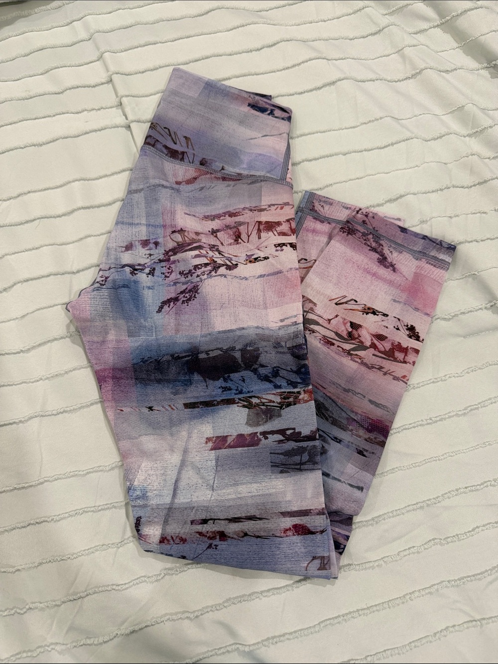 lululemon athletica Multicolor Pastel Abstract Leggings (Pink, Purple, Blue)
